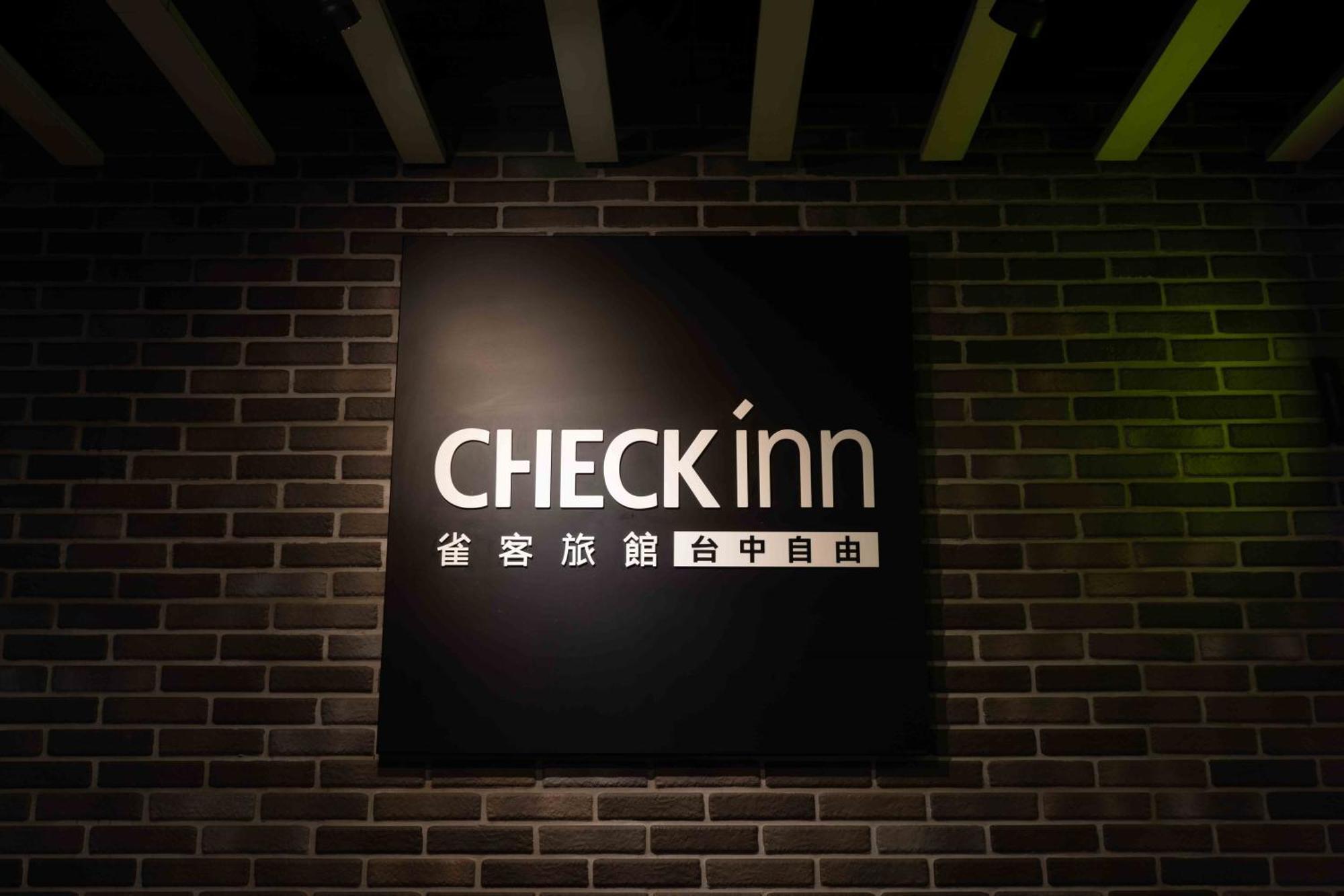 Check Inn Taichung Ziyou Extérieur photo